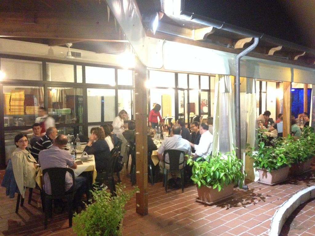 Riva Dei Greci Camping Village メタポント エクステリア 写真